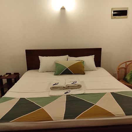 Elzangi Hotel Negombo Exterior foto