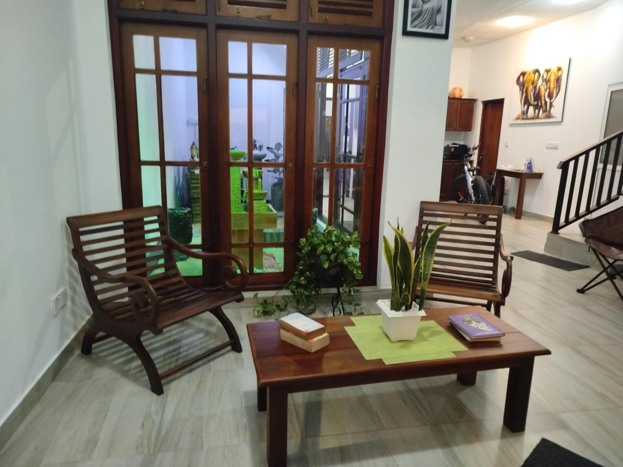 Elzangi Hotel Negombo Quarto foto